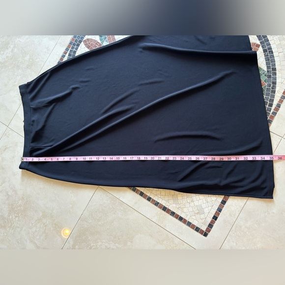 Vintage Petite Sophisticate Black Long Skirt with Dual Side Slits Sz S - Picture 5 of 6